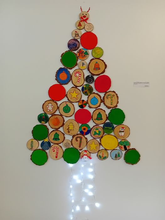 Christmas tree 2023 at the Museum of Luz – made by students from the school of Luz and users of the Luz’s care home